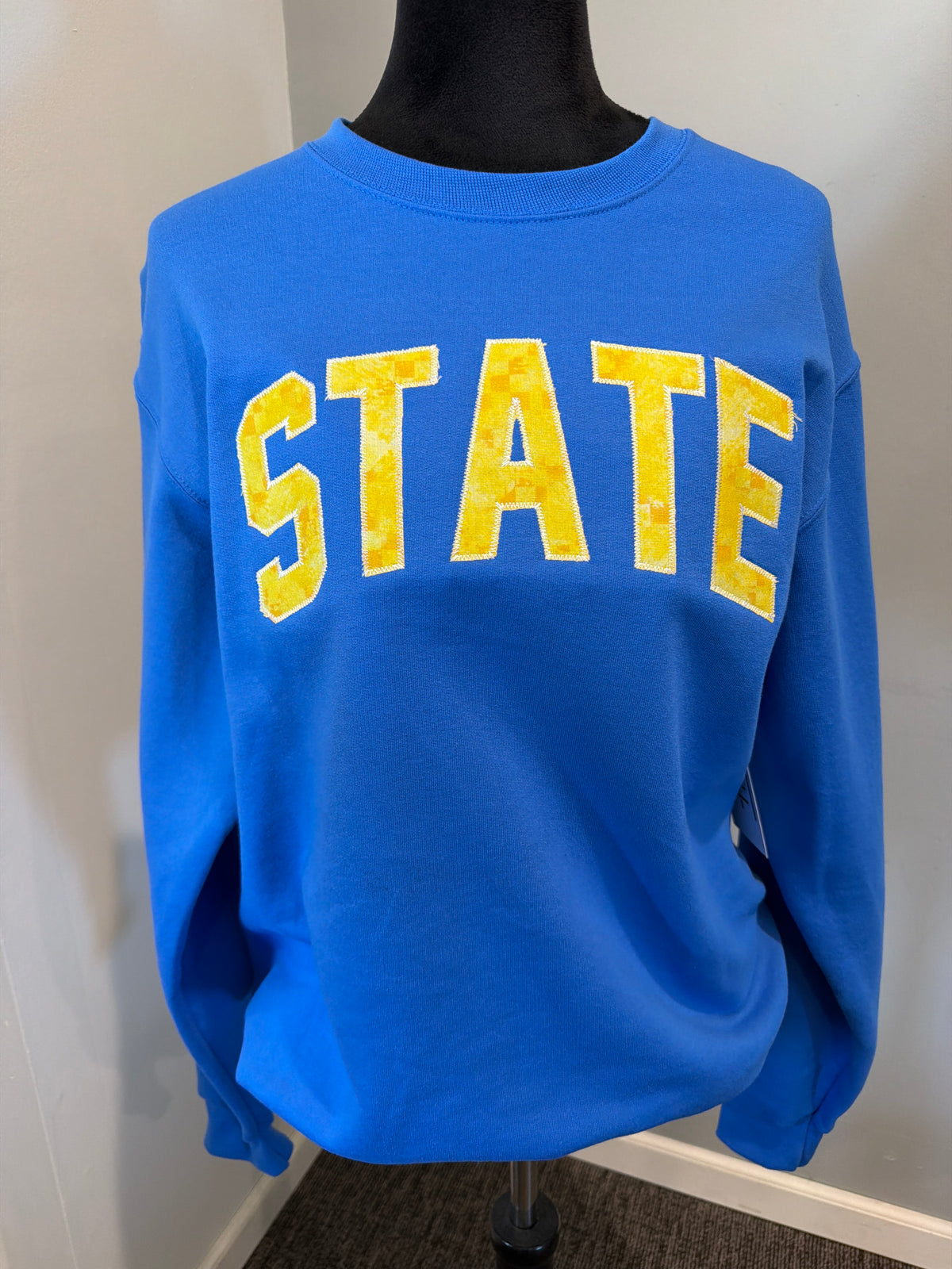 Royal State Appliqué Crewneck #1 (M)
