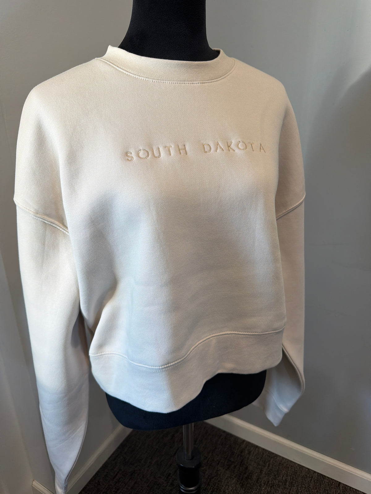 Cropped South Dakota Crewneck (L)