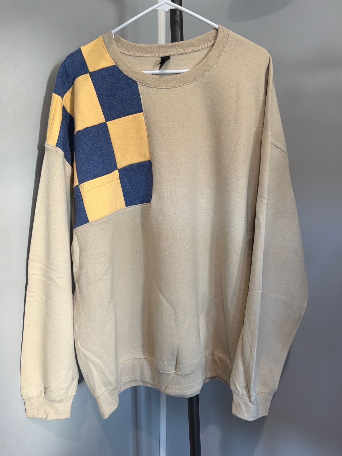 Checkered Crewneck #7 (2XL)