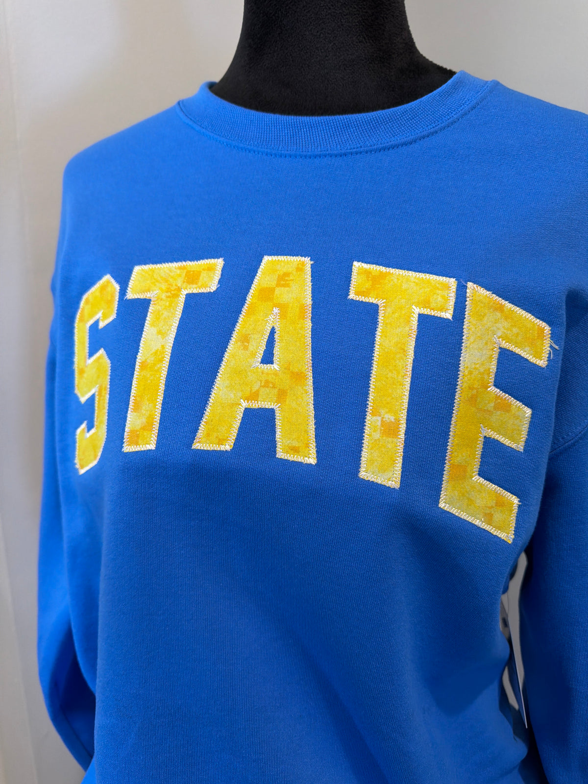 Royal State Appliqué Crewneck #1 (M)