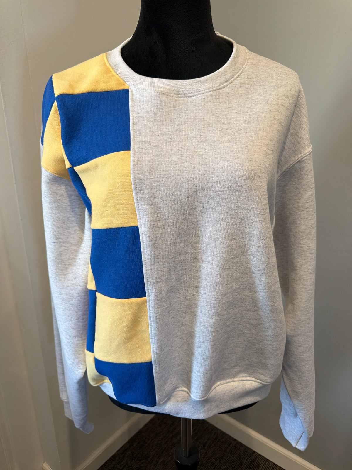 Checkered Crewneck #5 (L)